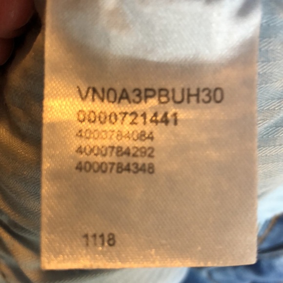 Women’s size 25 Vans distressed blue jeans - Picture 11 of 15